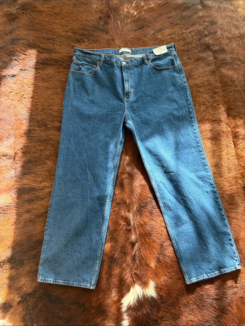 Abercrombie & Fitch Men's Light Blue Straight Jeans